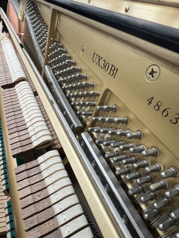 1990 YAMAHA UPRIGHT PIANO UX30BL - Image 5