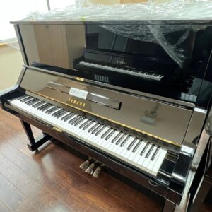 1976 YAMAHA UPRIGHT PIANO UX