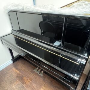 1985 YAMAHA UPRIGHT PIANO UX1