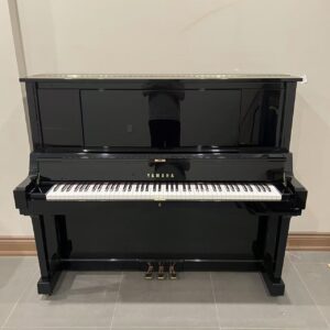 1984 YAMAHA UPRIGHT PIANO UX5