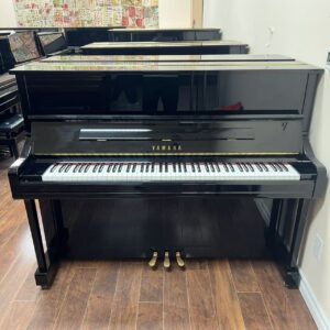 2015 YAMAHA UPRIGHT PIANO YU11